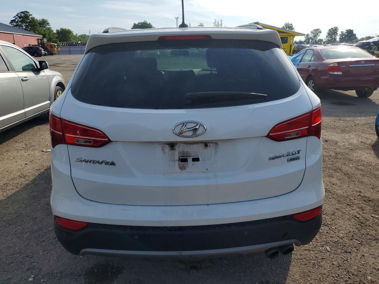 2014 Hyundai Santa Fe Sport 2.0t White vin: 5XYZUDLA3EG215333