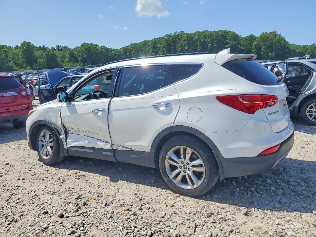 2013 Hyundai Santa Fe Sport 2.0t White vin: 5XYZUDLA4DG078207