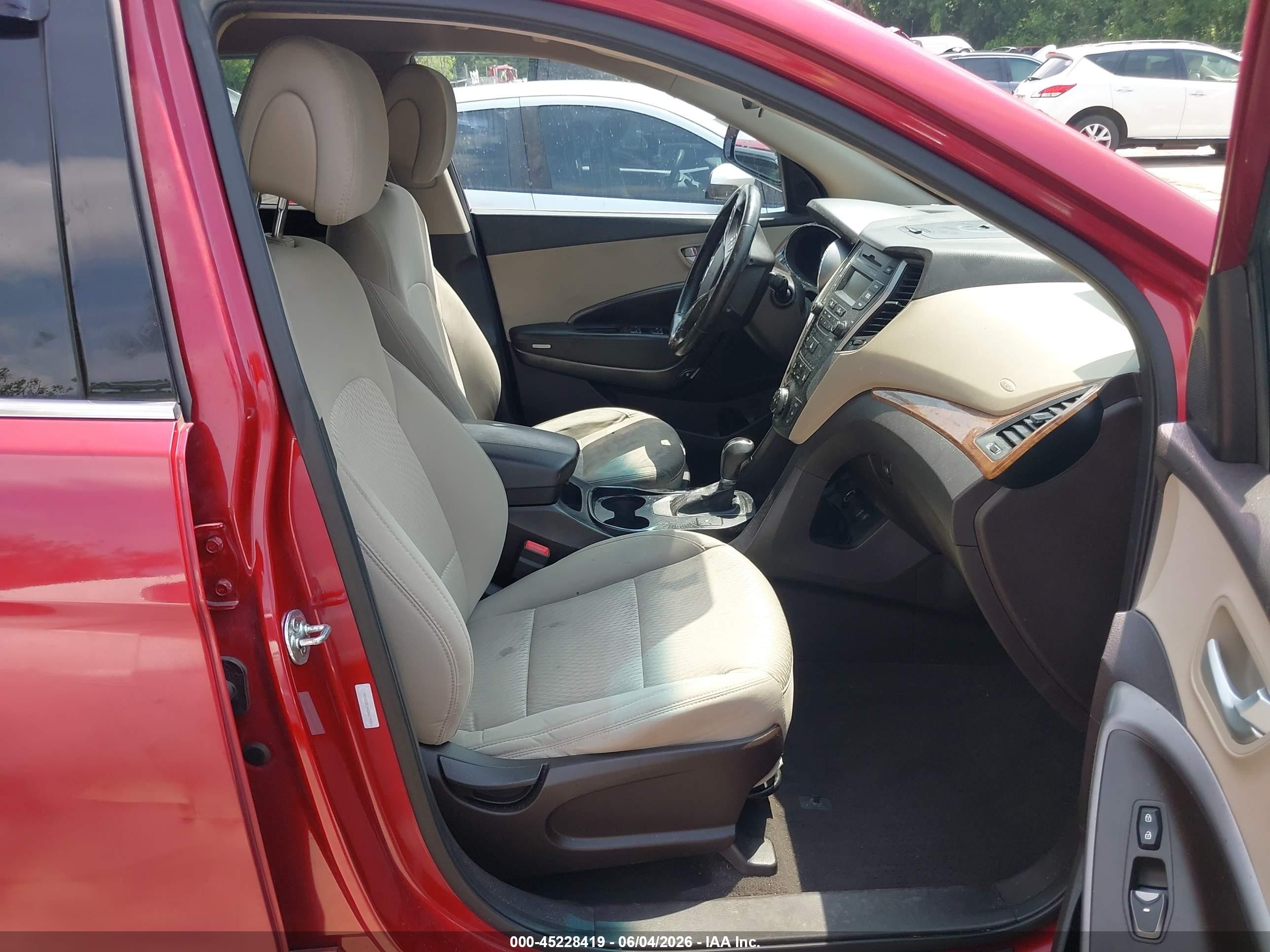 2013 Hyundai Santa Fe Sport 2.0t Red vin: 5XYZUDLA4DG079955