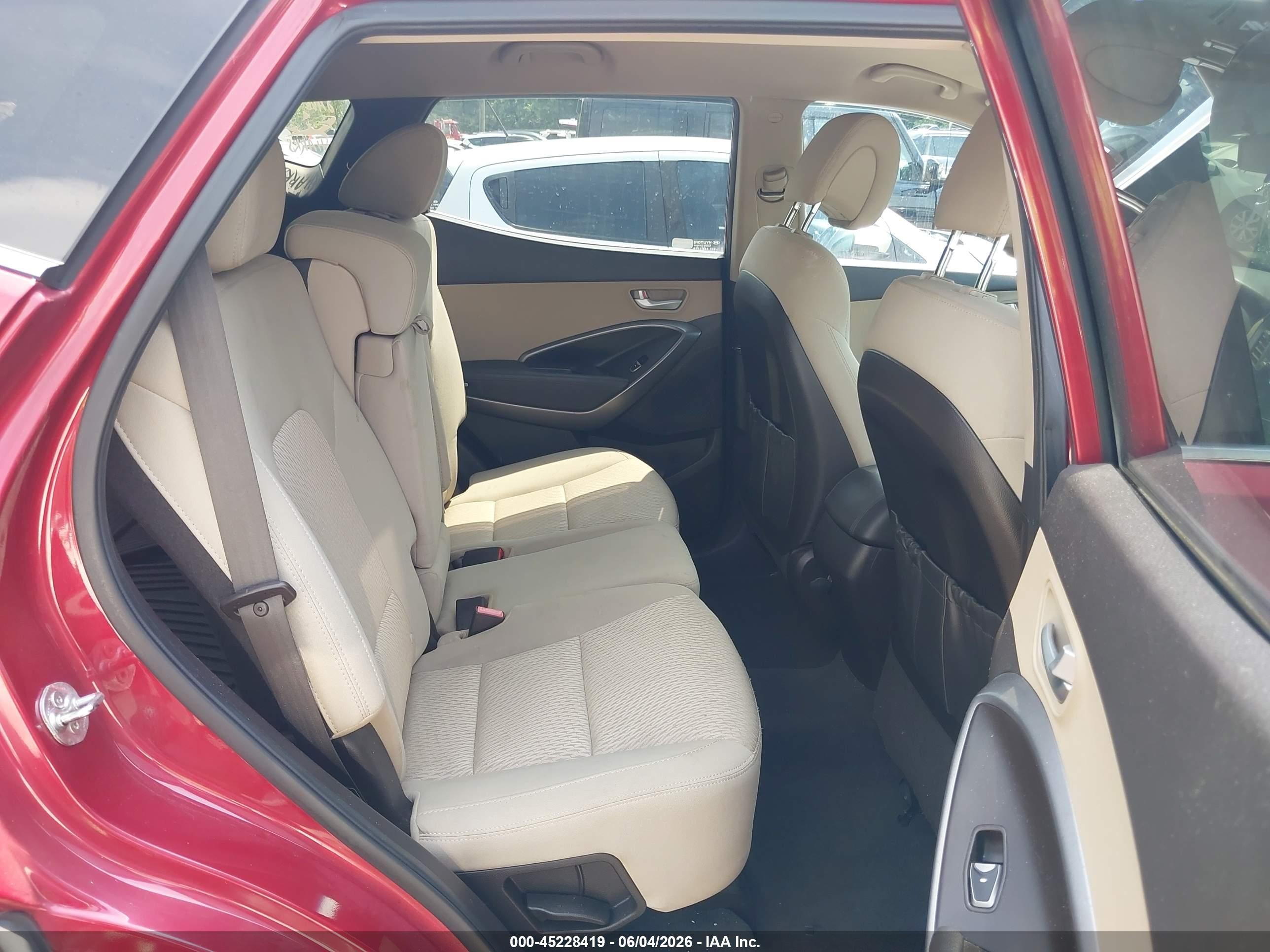 2013 Hyundai Santa Fe Sport 2.0t Red vin: 5XYZUDLA4DG079955