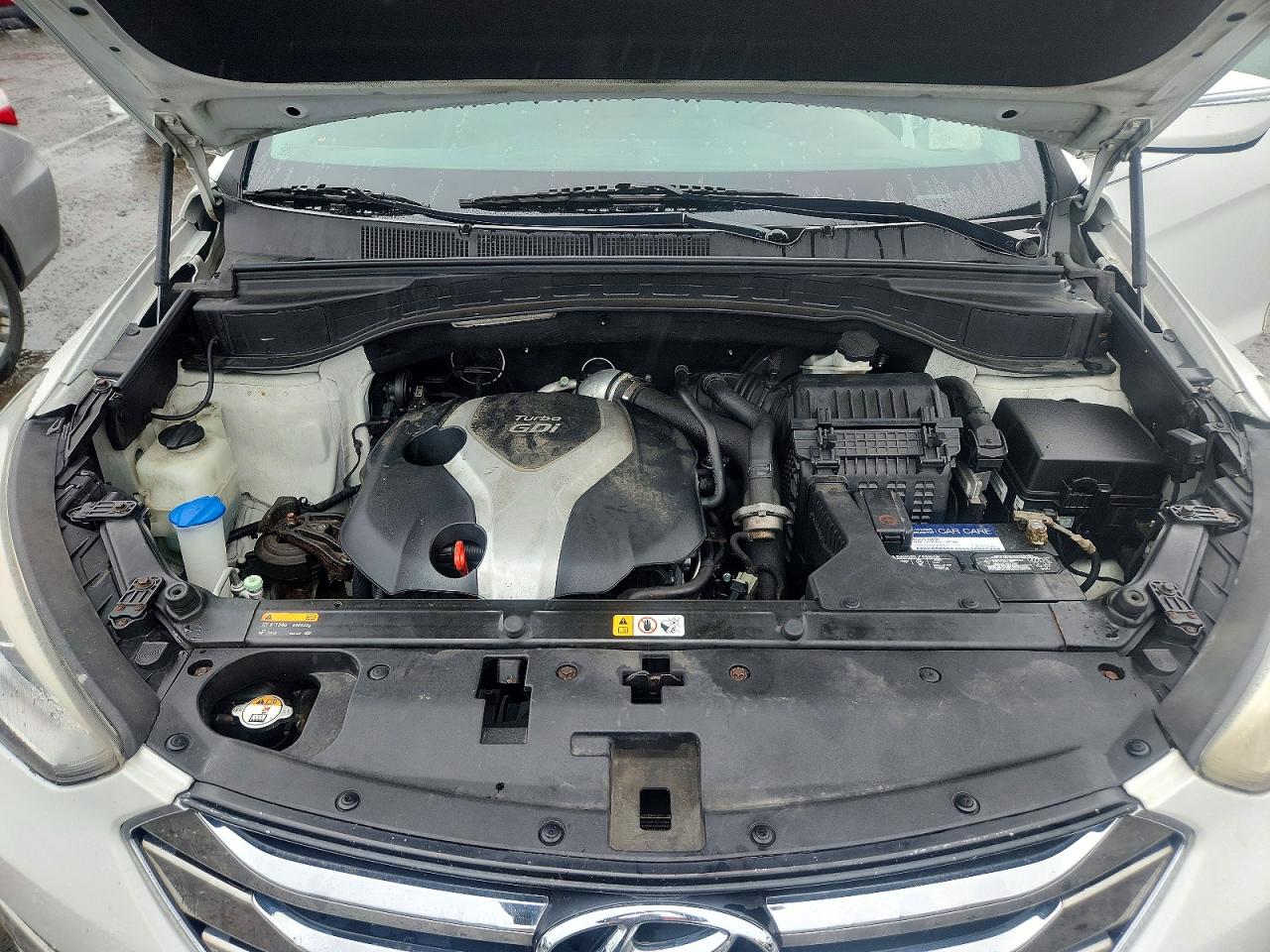 2014 Hyundai Santa Fe Sport 2.0t Белый vin: 5XYZUDLA4EG212070