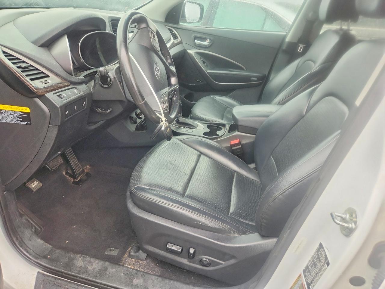 2014 Hyundai Santa Fe Sport 2.0t Белый vin: 5XYZUDLA4EG212070