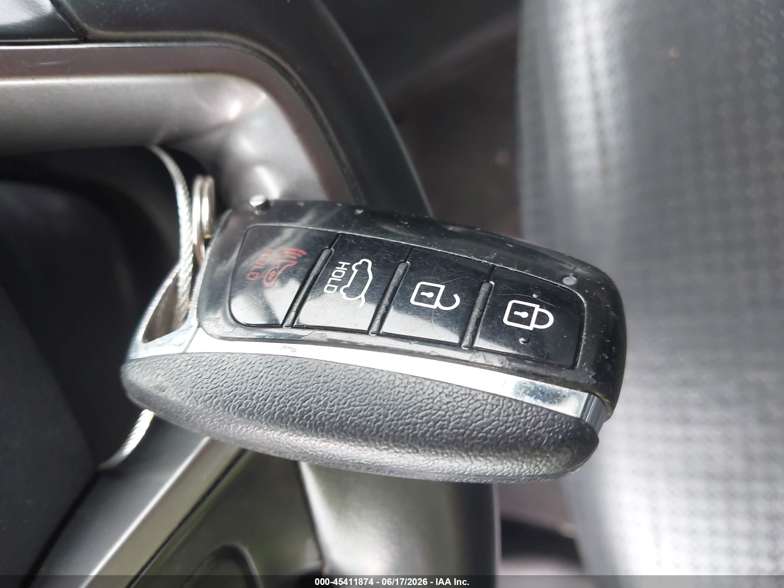2013 Hyundai Santa Fe Sport 2.0t Gray vin: 5XYZUDLA5DG005394