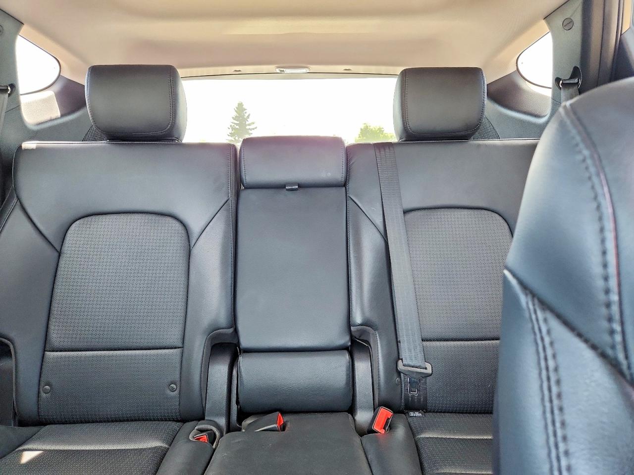 2015 Hyundai Santa Fe Sport 2.0t Black vin: 5XYZUDLA5FG245886