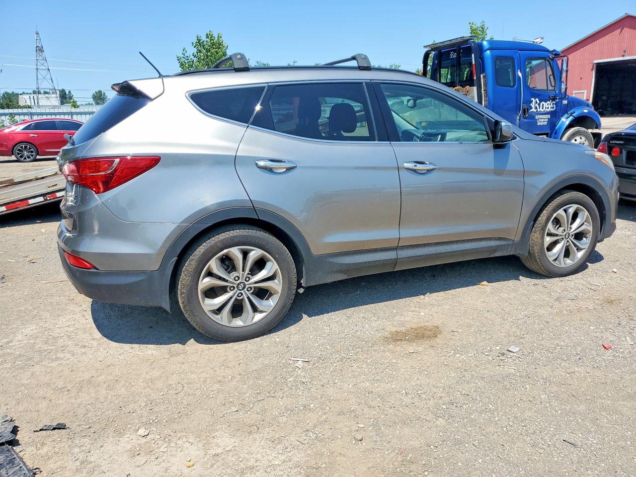 2015 Hyundai Santa Fe Sport 2.0t Серебряный vin: 5XYZUDLA5FG300448