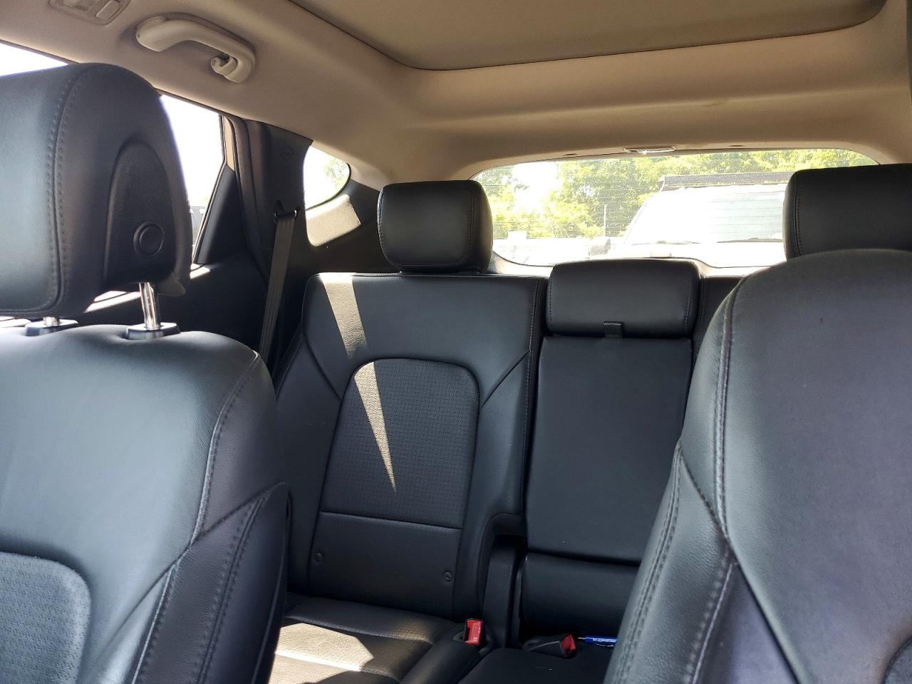 2015 Hyundai Santa Fe Sport 2.0t Серебряный vin: 5XYZUDLA5FG300448