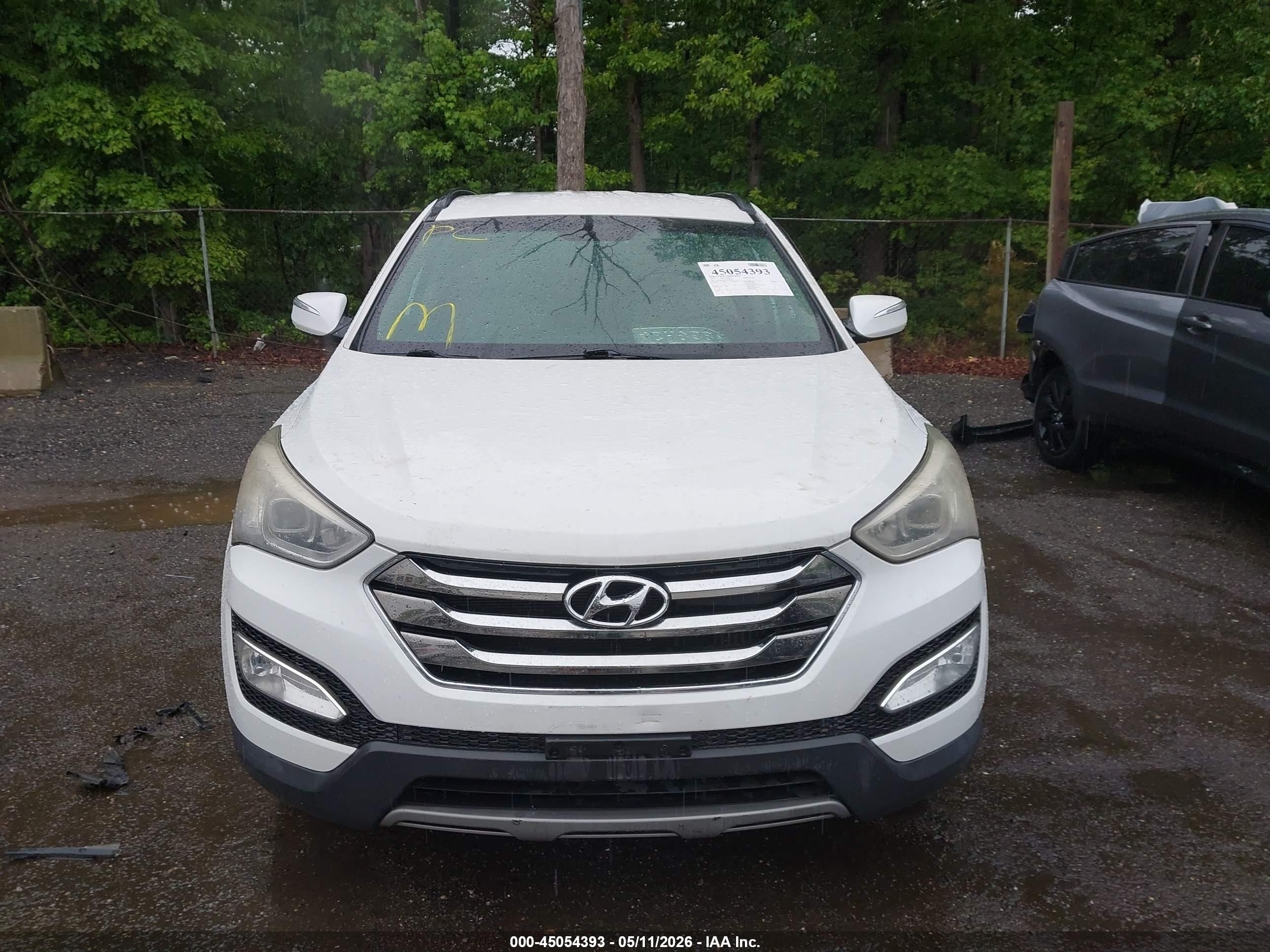 2013 Hyundai Santa Fe Sport 2.0t White vin: 5XYZUDLA6DG005548