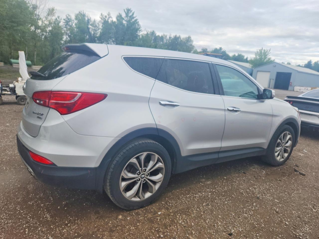 2013 Hyundai Santa Fe Sport 2.0t Silver vin: 5XYZUDLA6DG058654