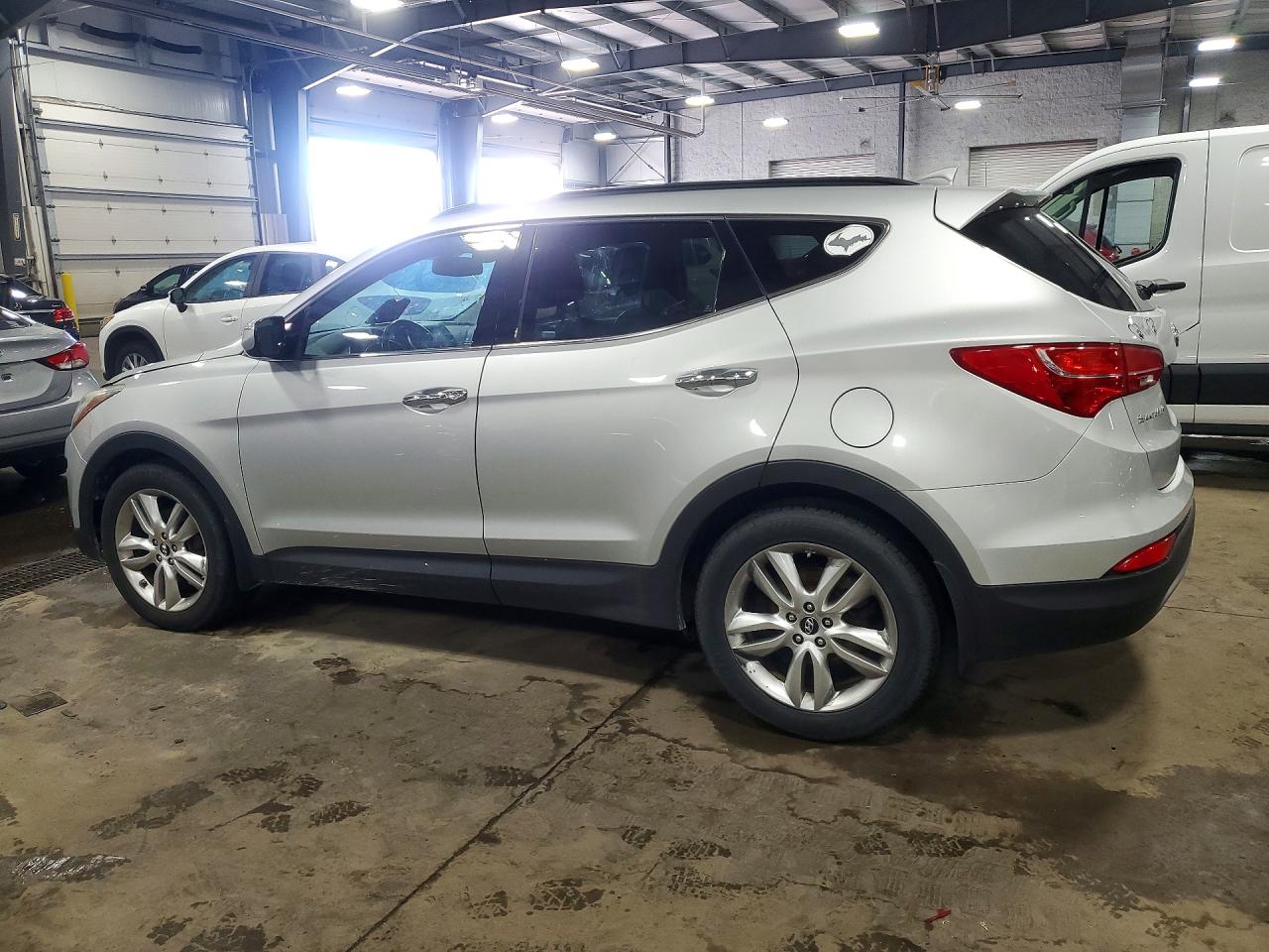 2013 Hyundai Santa Fe Sport 2.0t Silver vin: 5XYZUDLA6DG063322