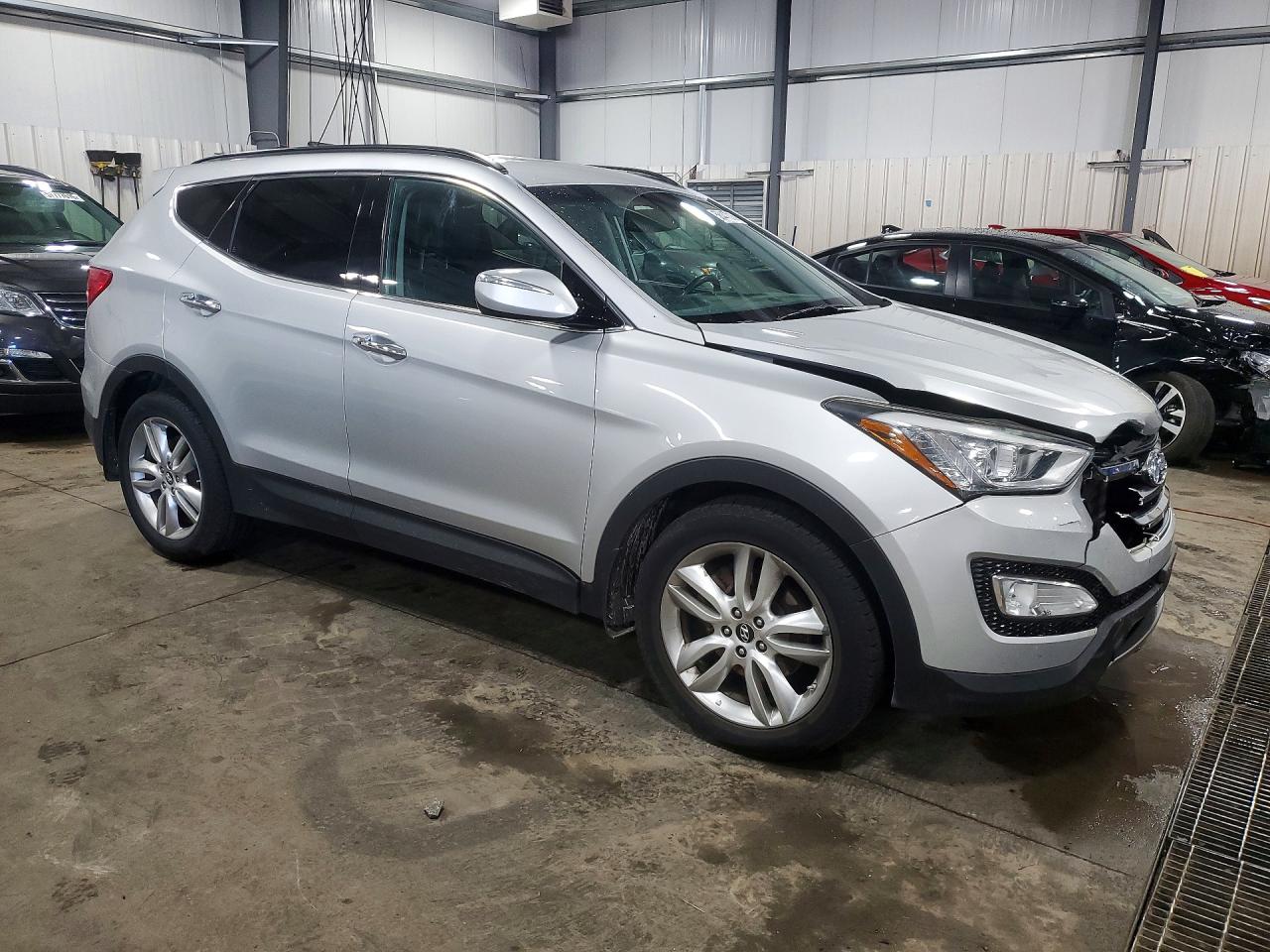 2013 Hyundai Santa Fe Sport 2.0t Silver vin: 5XYZUDLA6DG063322