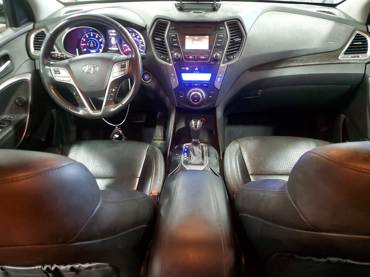2013 Hyundai Santa Fe Sport 2.0t Silver vin: 5XYZUDLA6DG063322