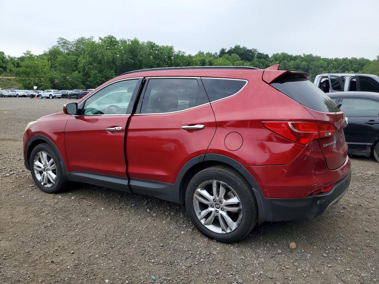 2013 Hyundai Santa Fe Sport 2.0t Red vin: 5XYZUDLA6DG070223