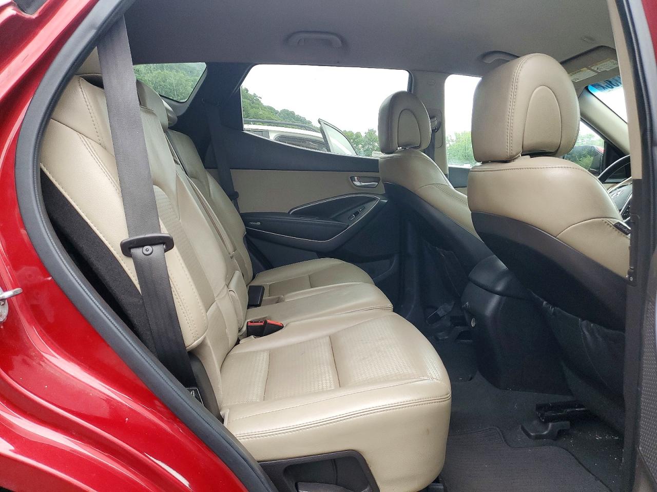 2013 Hyundai Santa Fe Sport 2.0t Red vin: 5XYZUDLA6DG070223