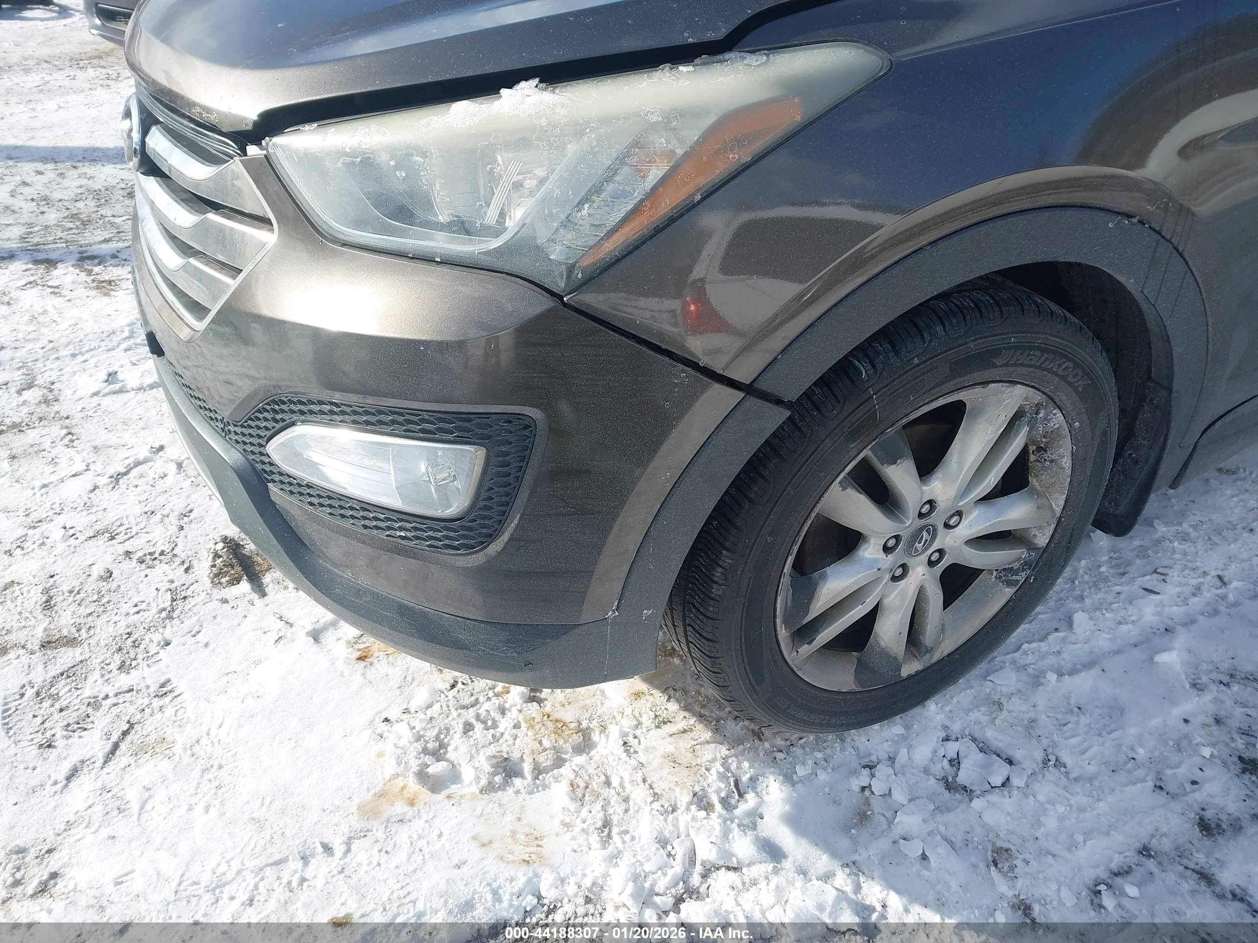 2013 Hyundai Santa Fe Sport 2.0t Dark Brown vin: 5XYZUDLA6DG088821