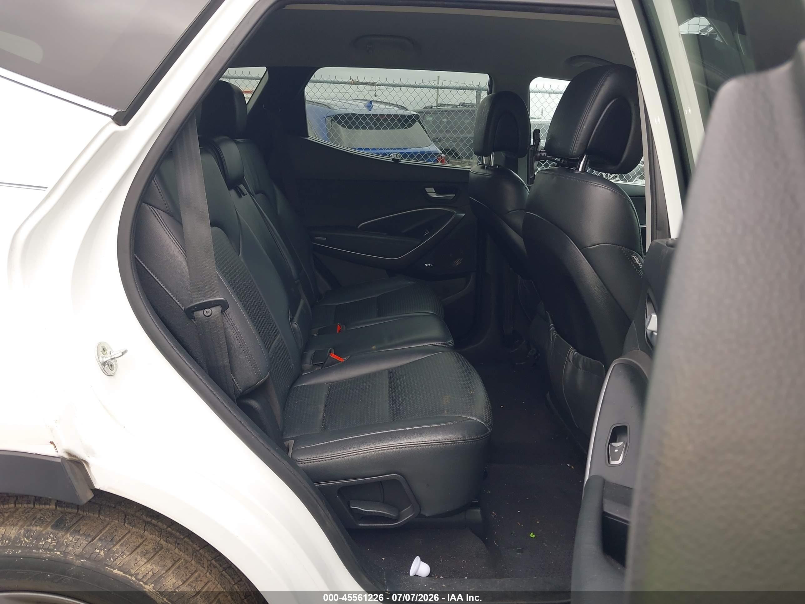 2014 Hyundai Santa Fe Sport 2.0l Turbo Белый vin: 5XYZUDLA6EG192341
