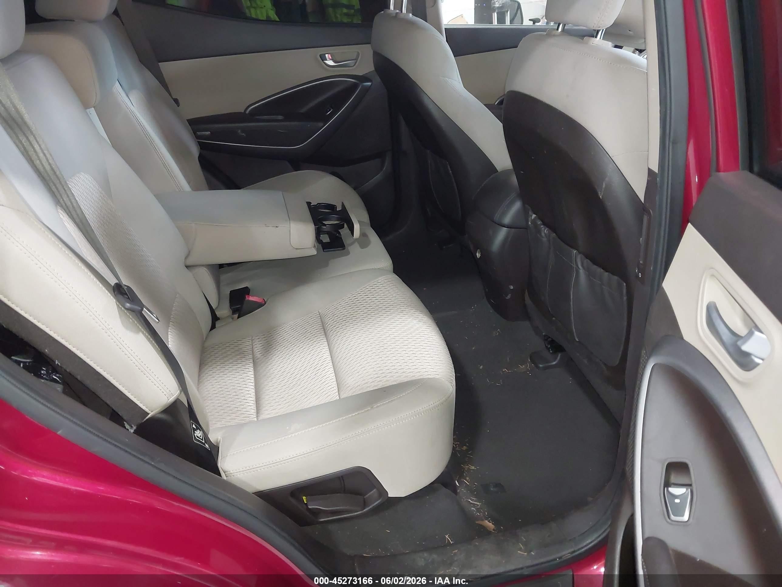 2013 Hyundai Santa Fe Sport 2.0t Red vin: 5XYZUDLA7DG044004