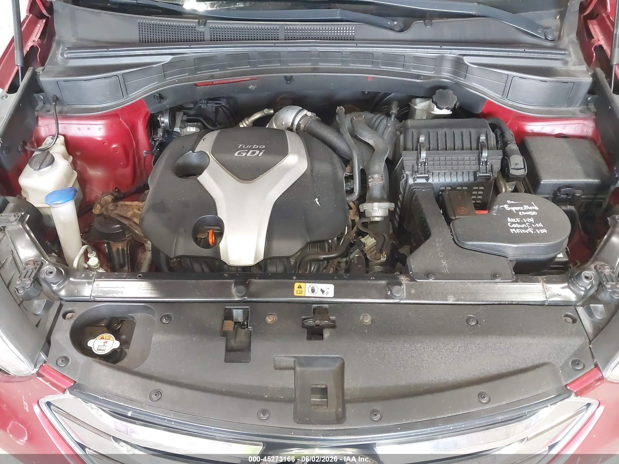 2013 Hyundai Santa Fe Sport 2.0t Red vin: 5XYZUDLA7DG044004
