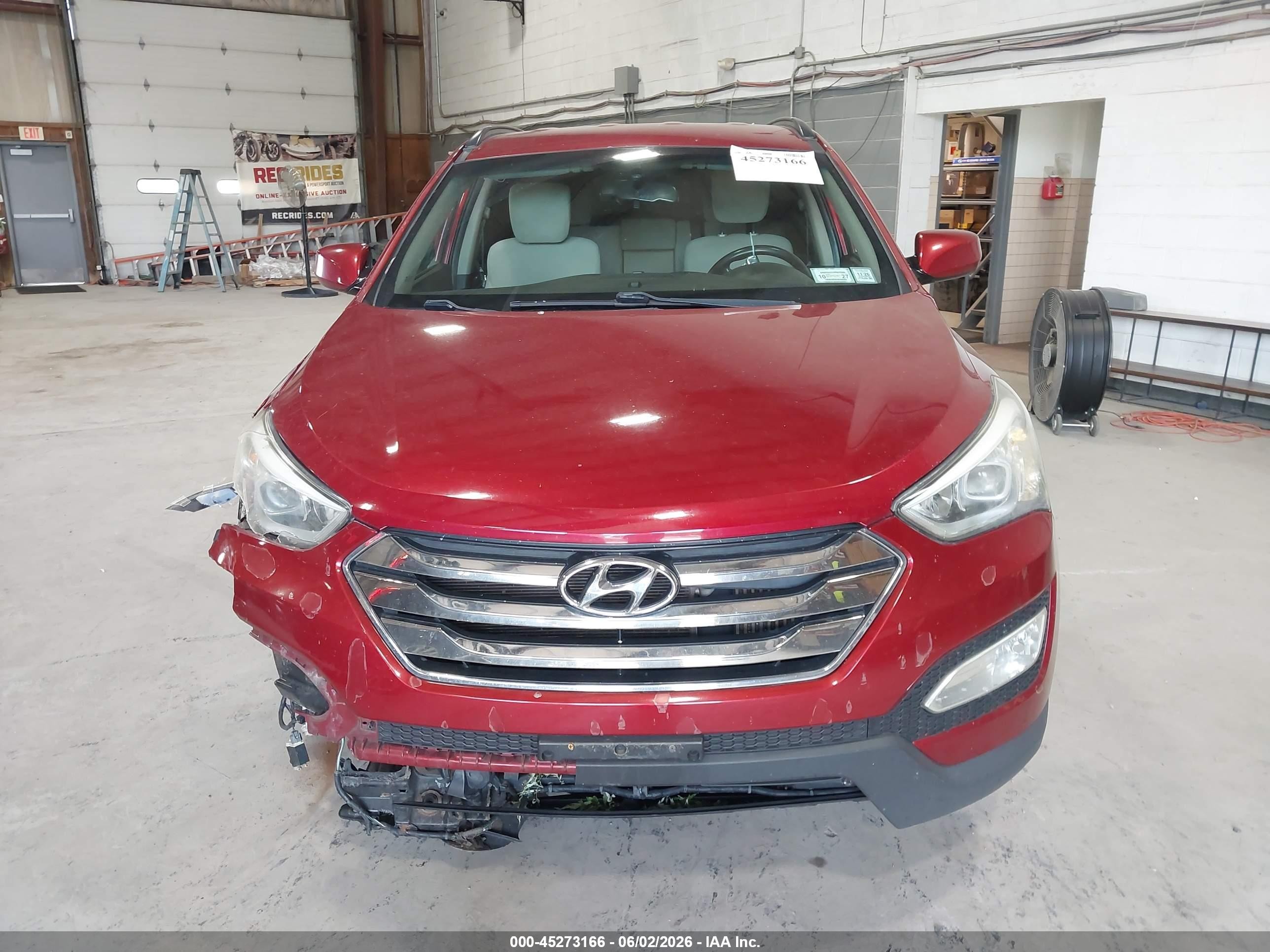2013 Hyundai Santa Fe Sport 2.0t Red vin: 5XYZUDLA7DG044004