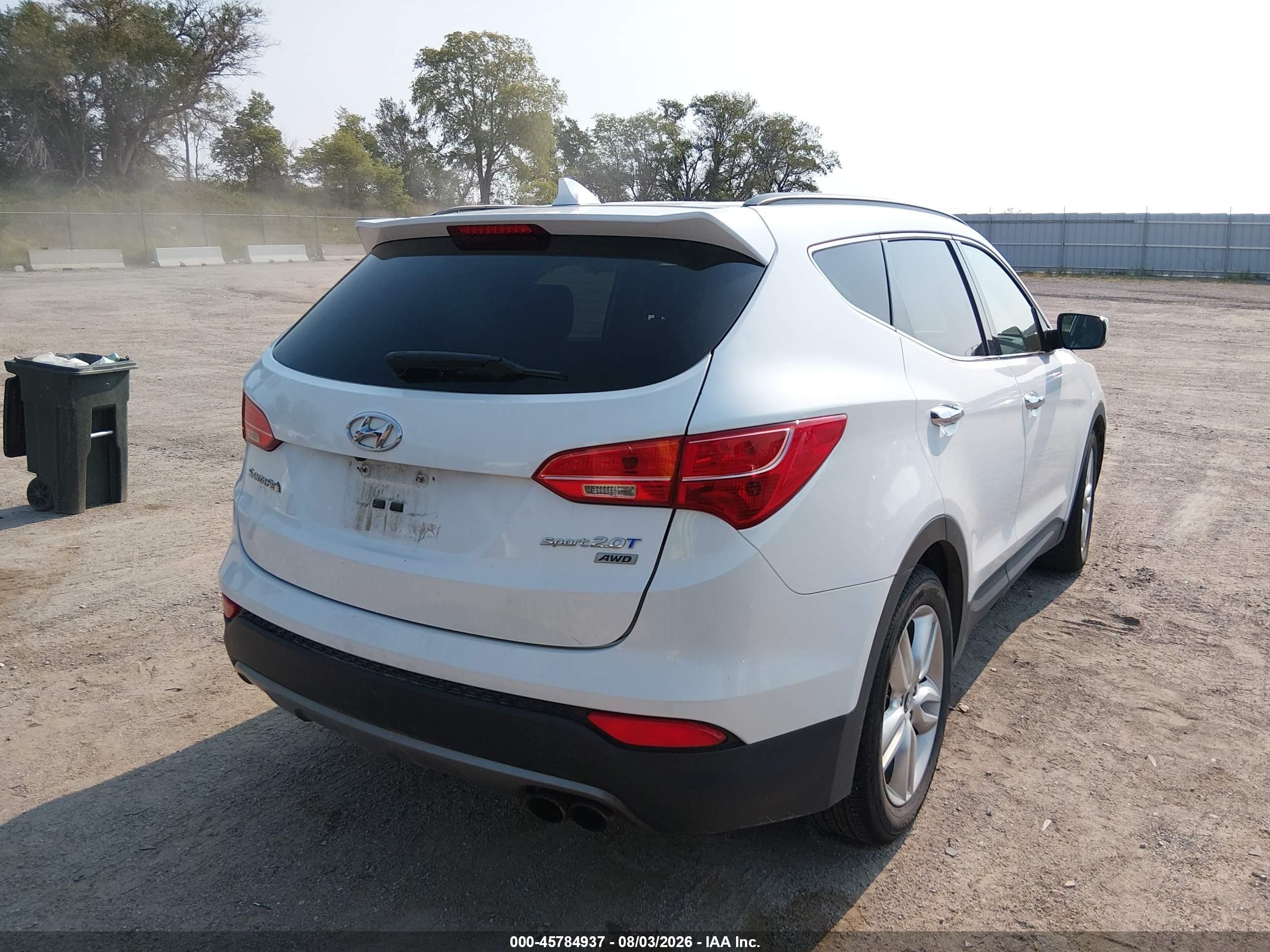 2014 Hyundai Santa Fe Sport 2.0l Turbo White vin: 5XYZUDLA7EG157405