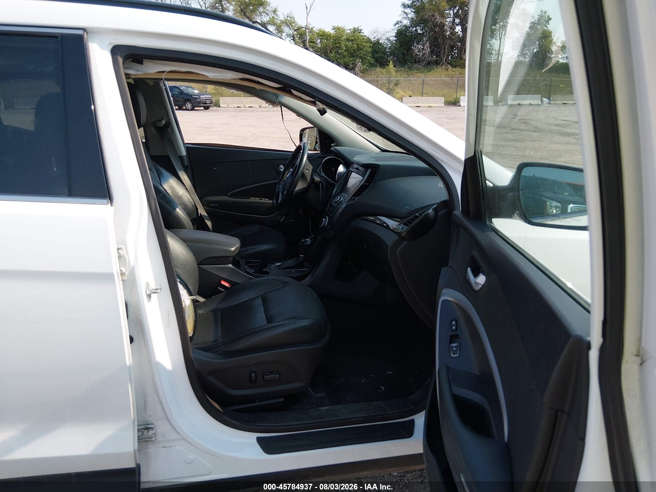 2014 Hyundai Santa Fe Sport 2.0l Turbo White vin: 5XYZUDLA7EG157405