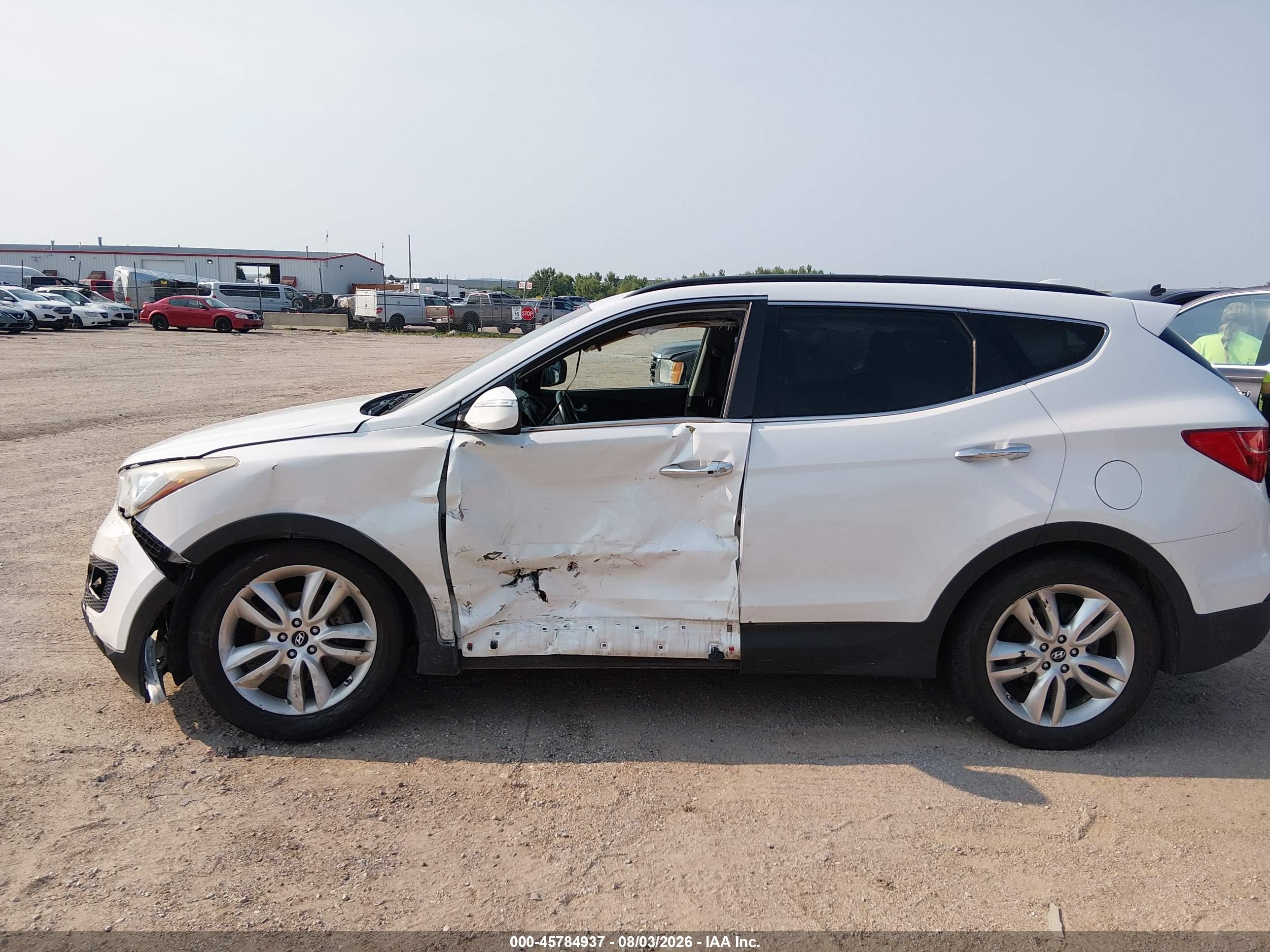 2014 Hyundai Santa Fe Sport 2.0l Turbo White vin: 5XYZUDLA7EG157405
