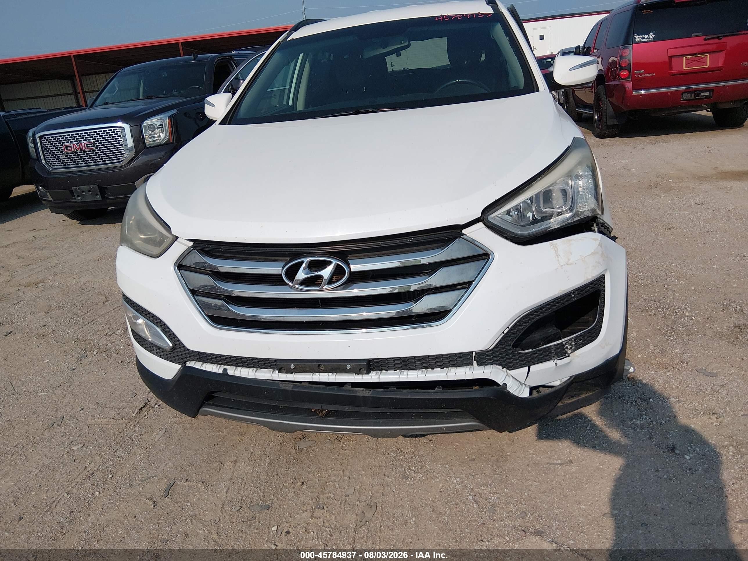 2014 Hyundai Santa Fe Sport 2.0l Turbo White vin: 5XYZUDLA7EG157405
