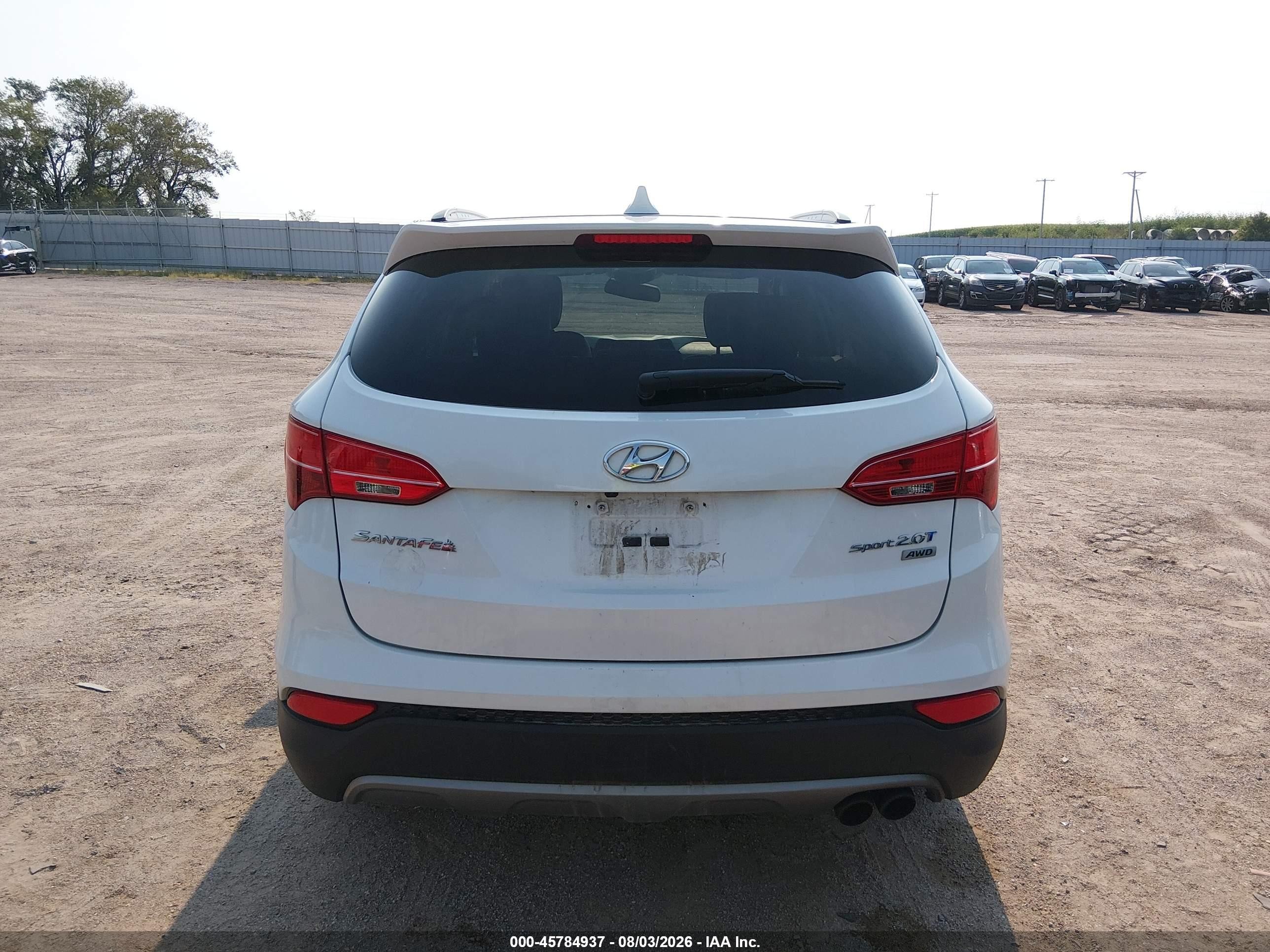 2014 Hyundai Santa Fe Sport 2.0l Turbo White vin: 5XYZUDLA7EG157405