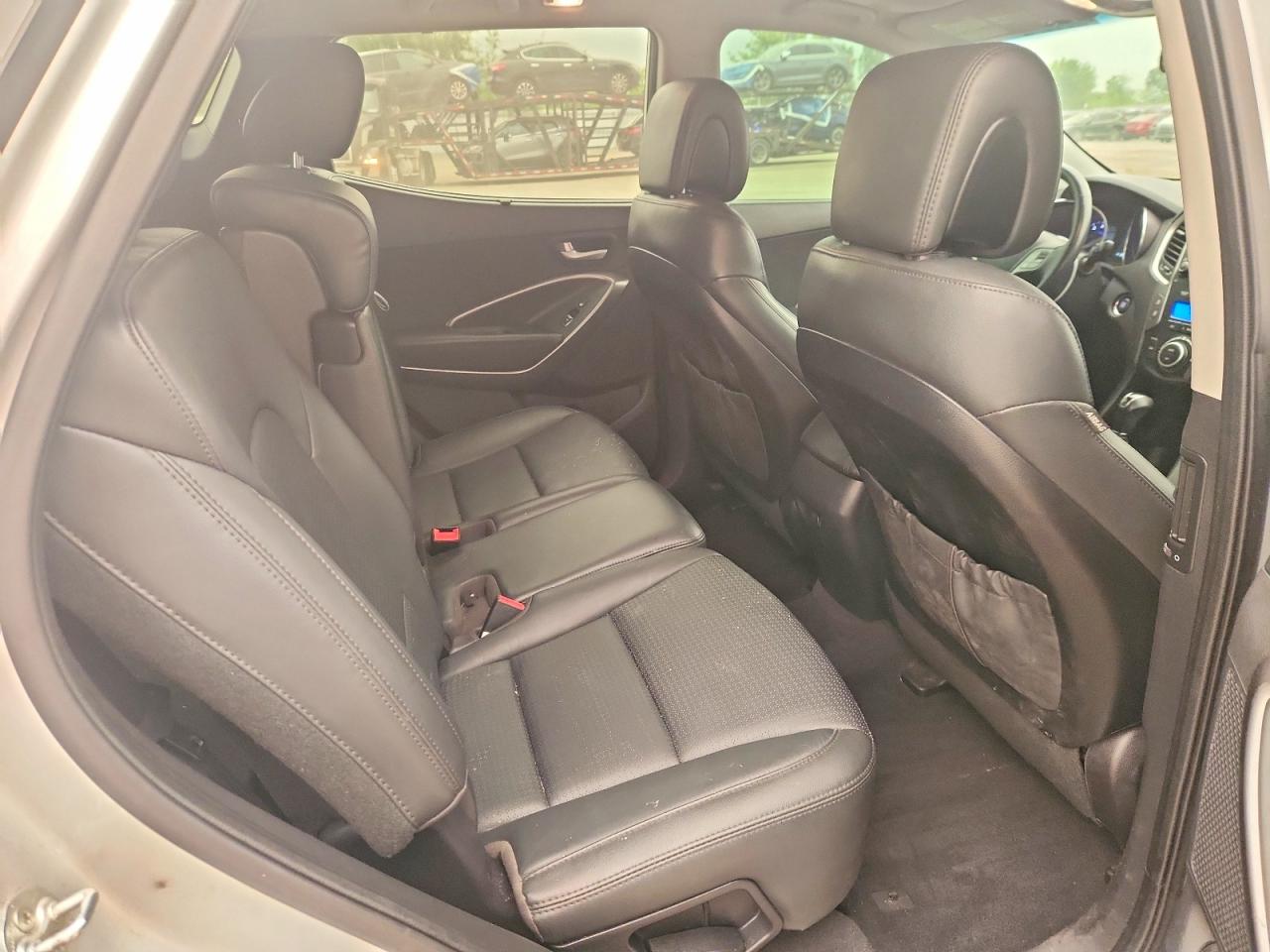 2014 Hyundai Santa Fe Sport 2.0t Silver vin: 5XYZUDLA7EG209700