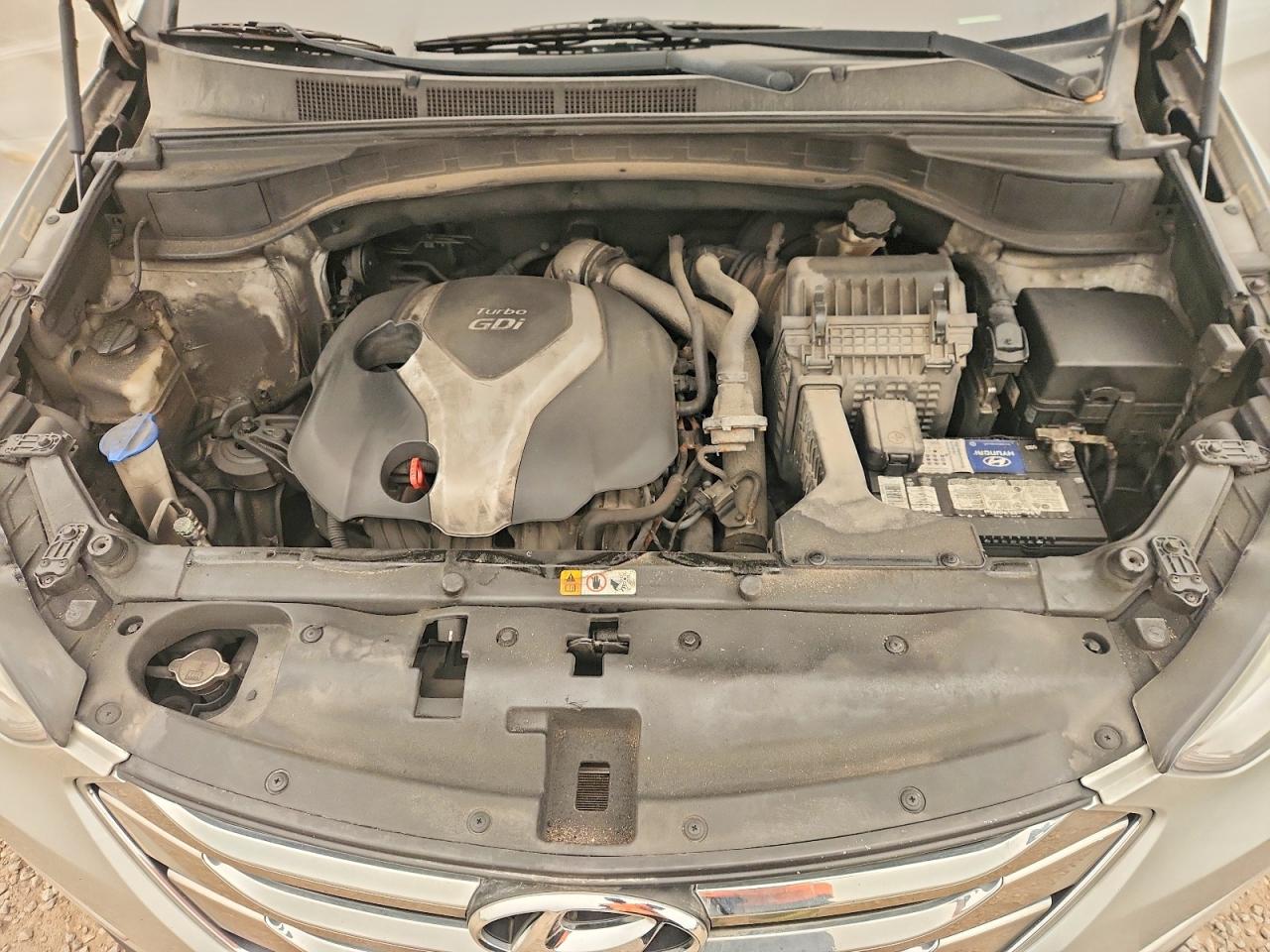 2014 Hyundai Santa Fe Sport 2.0t Silver vin: 5XYZUDLA7EG209700