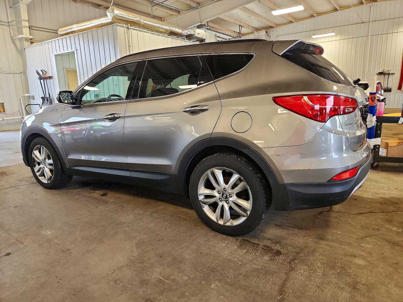 2013 Hyundai Santa Fe Sport 2.0t Gray vin: 5XYZUDLA8DG012307