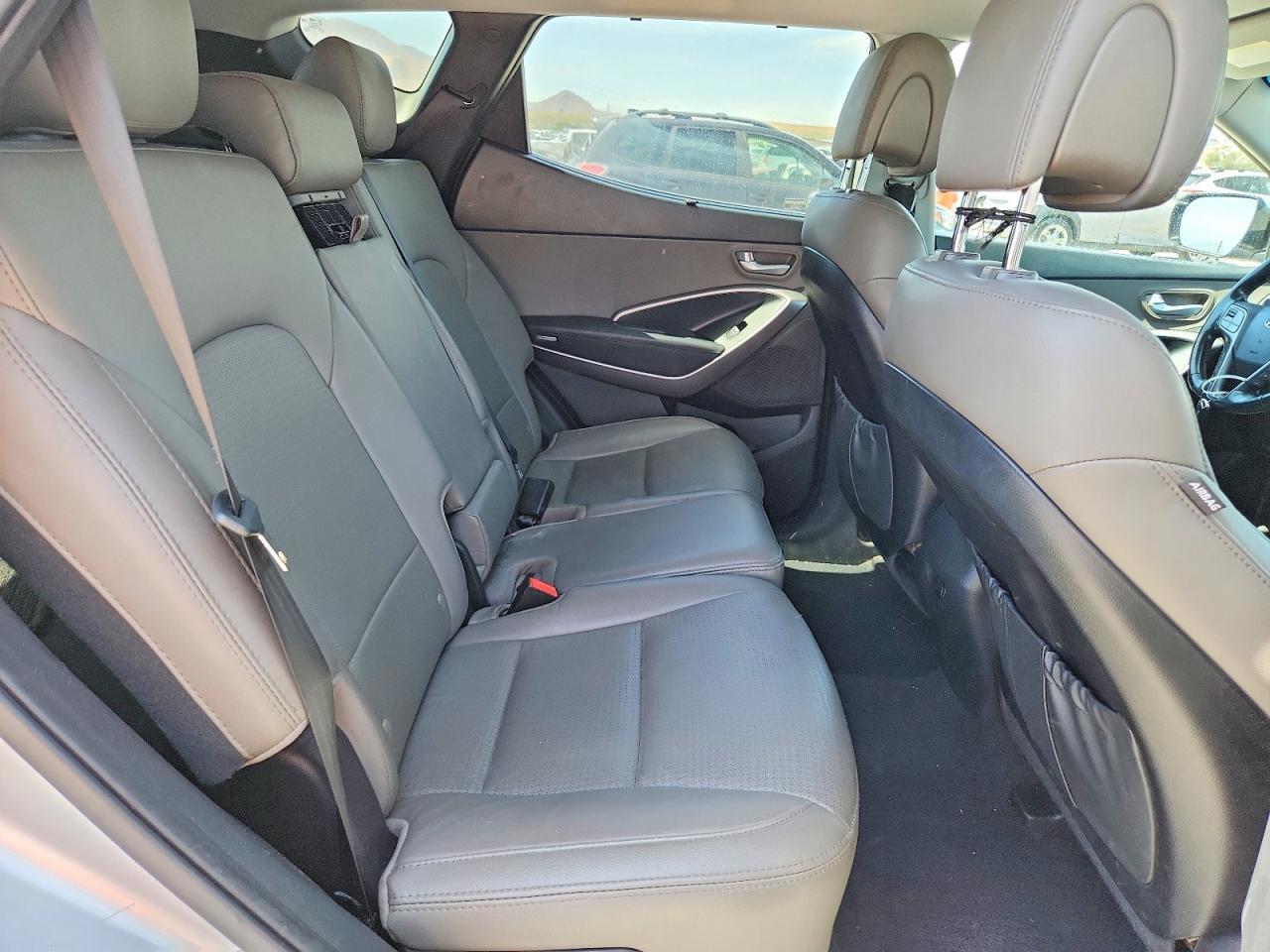 2015 Hyundai Santa Fe Sport 2.0t Silver vin: 5XYZUDLA8FG300508