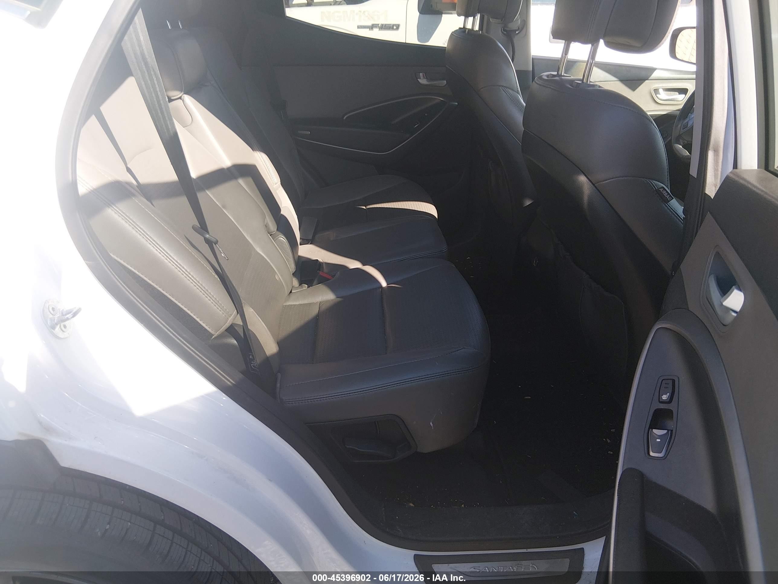 2013 Hyundai Santa Fe Sport 2.0t Белый vin: 5XYZUDLA9DG057840