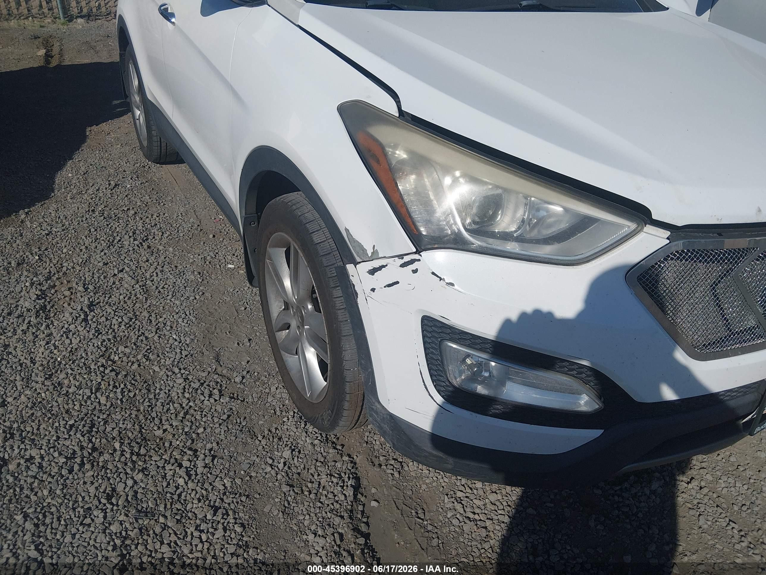 2013 Hyundai Santa Fe Sport 2.0t Белый vin: 5XYZUDLA9DG057840