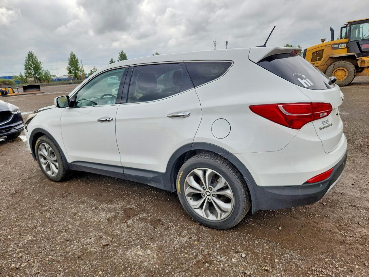 2013 Hyundai Santa Fe Sport 2.0t White vin: 5XYZUDLAXDG043039