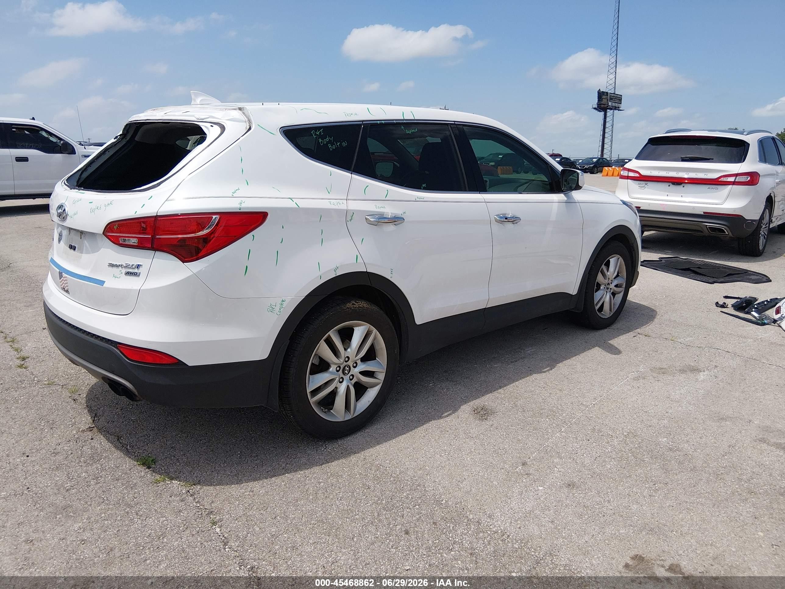 2013 Hyundai Santa Fe Sport 2.0t Белый vin: 5XYZUDLAXDG111355