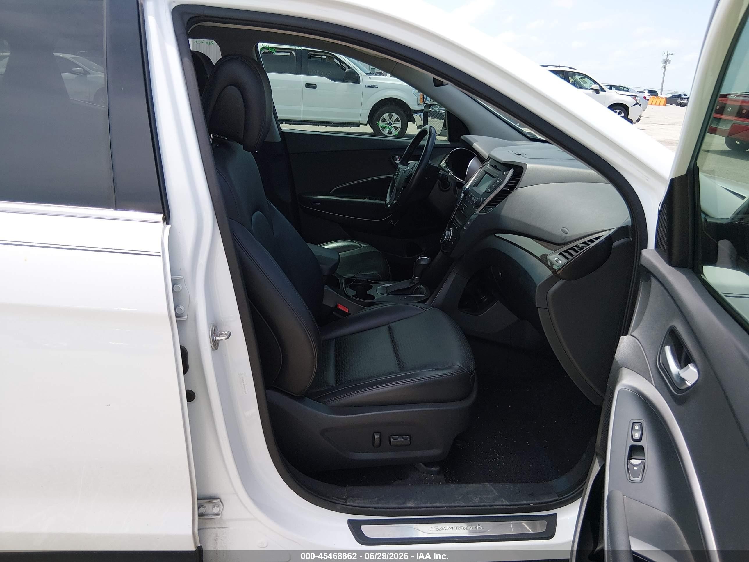 2013 Hyundai Santa Fe Sport 2.0t Белый vin: 5XYZUDLAXDG111355