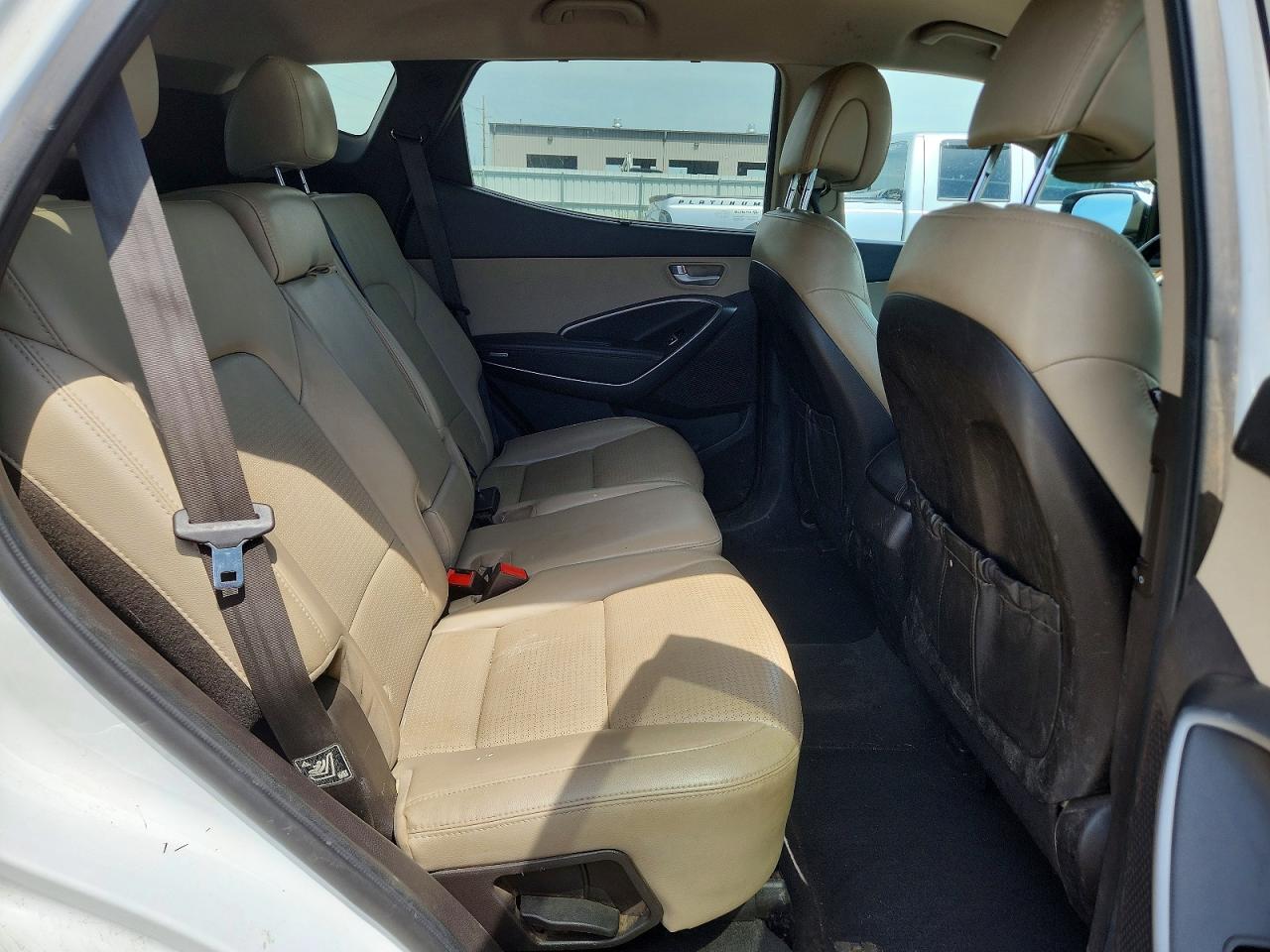 2014 Hyundai Santa Fe Sport 2.0t Белый vin: 5XYZUDLAXEG184968