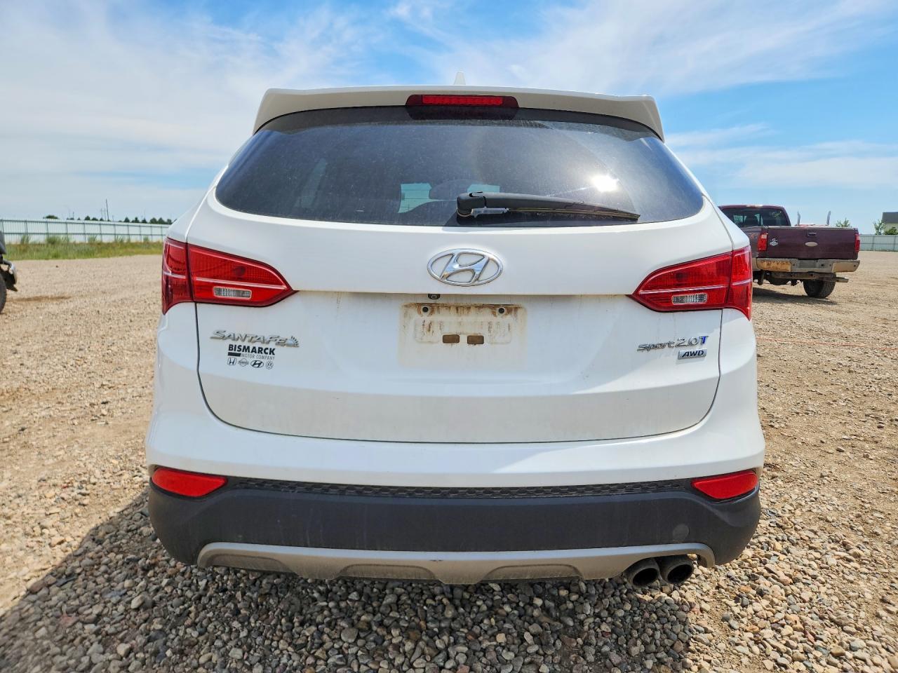2014 Hyundai Santa Fe Sport 2.0t Белый vin: 5XYZUDLAXEG184968