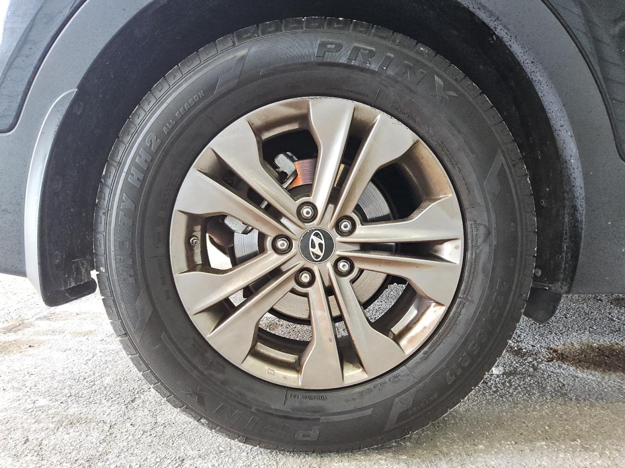 2013 Hyundai Santa Fe Sport 2.4l Black vin: 5XYZUDLB0DG097636 Damage: Right Rear Wheel, Chipped, 4