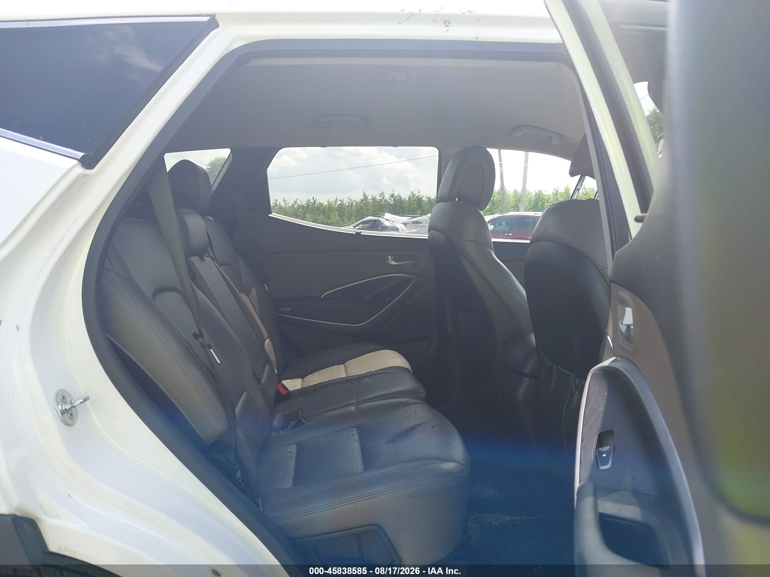 2014 Hyundai Santa Fe Sport 2.4l White vin: 5XYZUDLB0EG166424