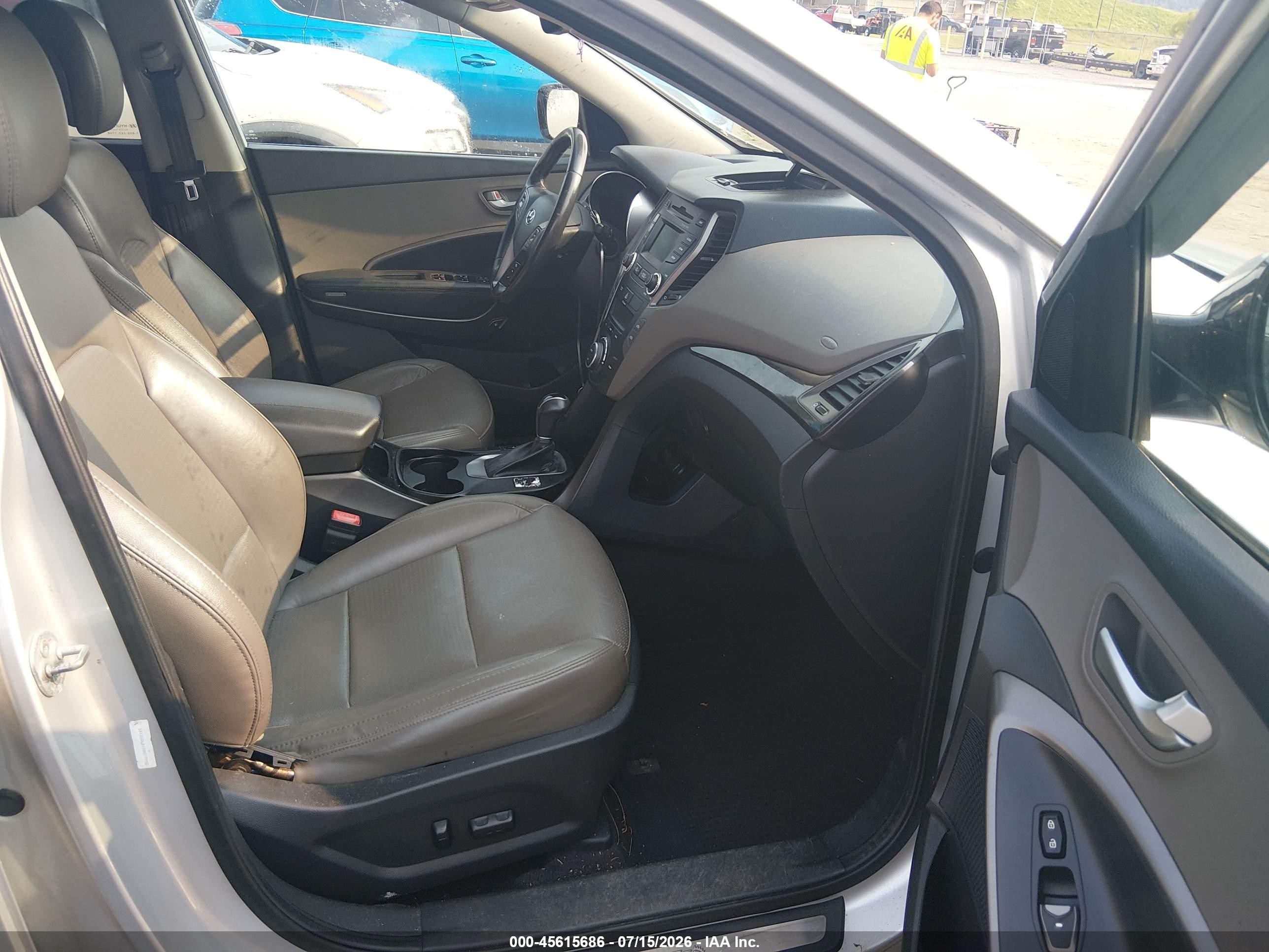 2013 Hyundai Santa Fe Sport Silver vin: 5XYZUDLB1DG077993