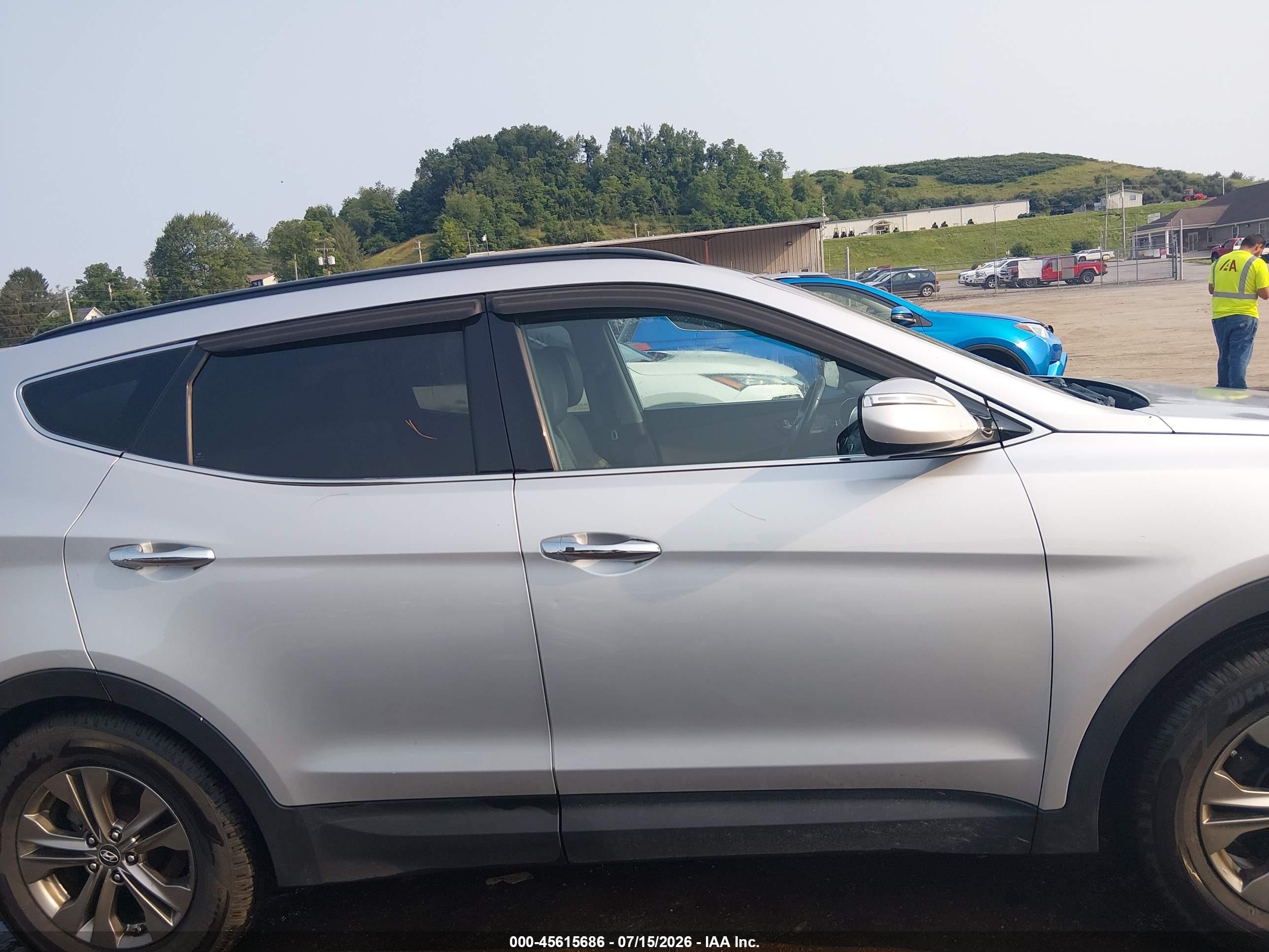 2013 Hyundai Santa Fe Sport Silver vin: 5XYZUDLB1DG077993