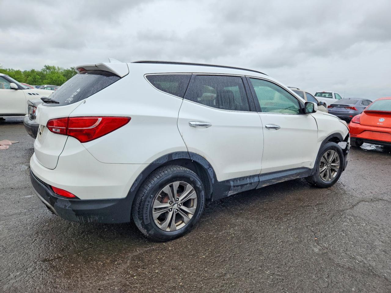 2013 Hyundai Santa Fe Sport 2.4l White vin: 5XYZUDLB2DG113898