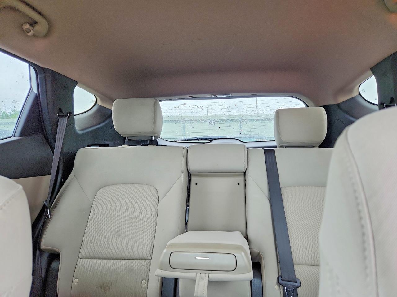 2013 Hyundai Santa Fe Sport 2.4l White vin: 5XYZUDLB2DG113898