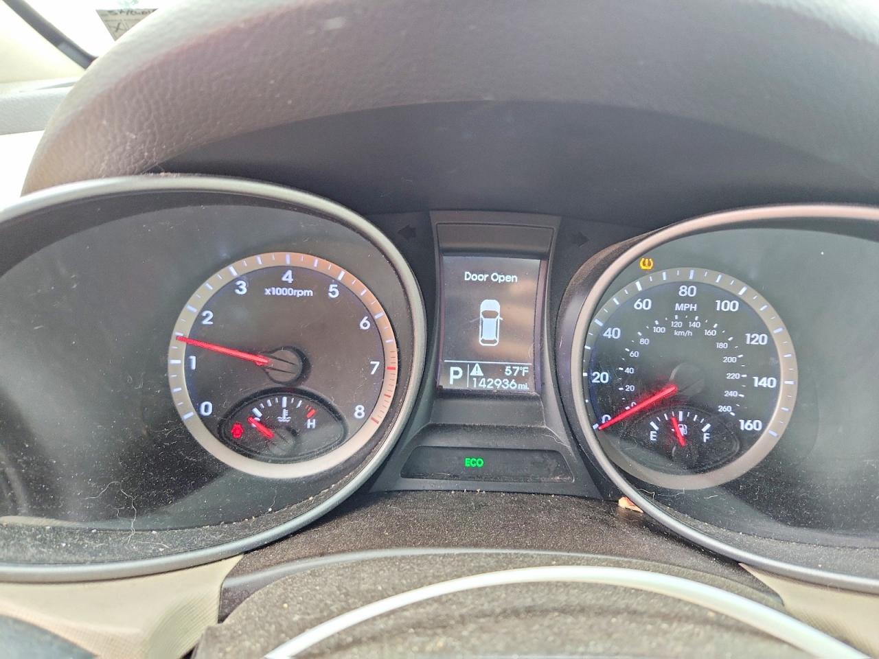 2013 Hyundai Santa Fe Sport 2.4l White vin: 5XYZUDLB2DG113898