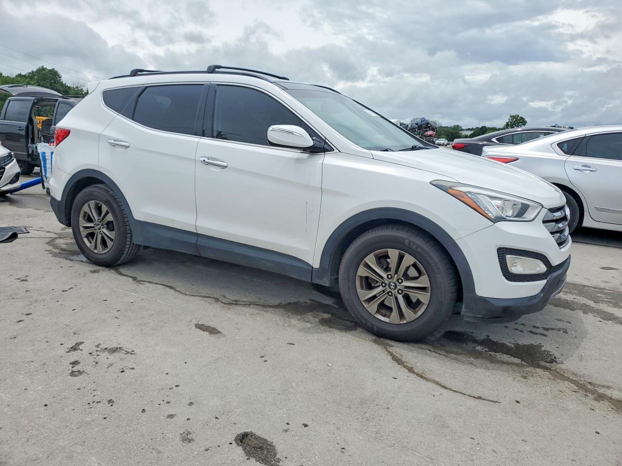 2014 Hyundai Santa Fe Sport 2.4l White vin: 5XYZUDLB2EG130217