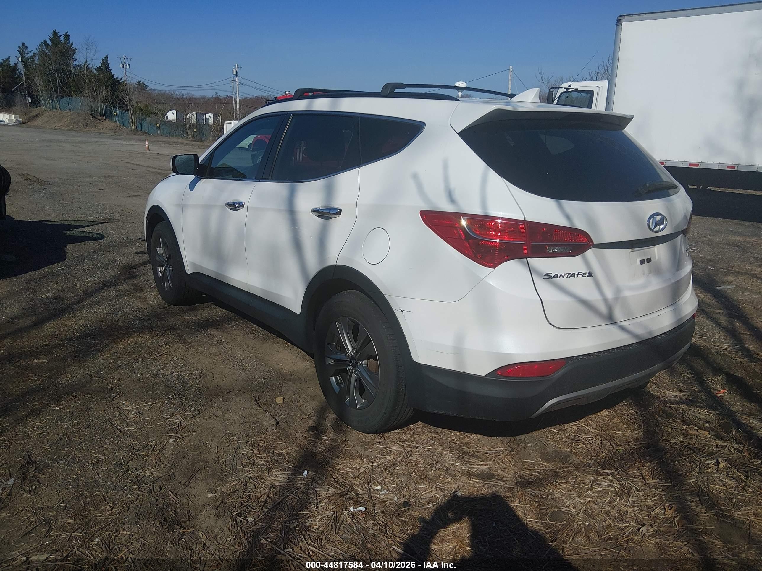 2016 Hyundai Santa Fe Sport 2.4l White vin: 5XYZUDLB2GG307643