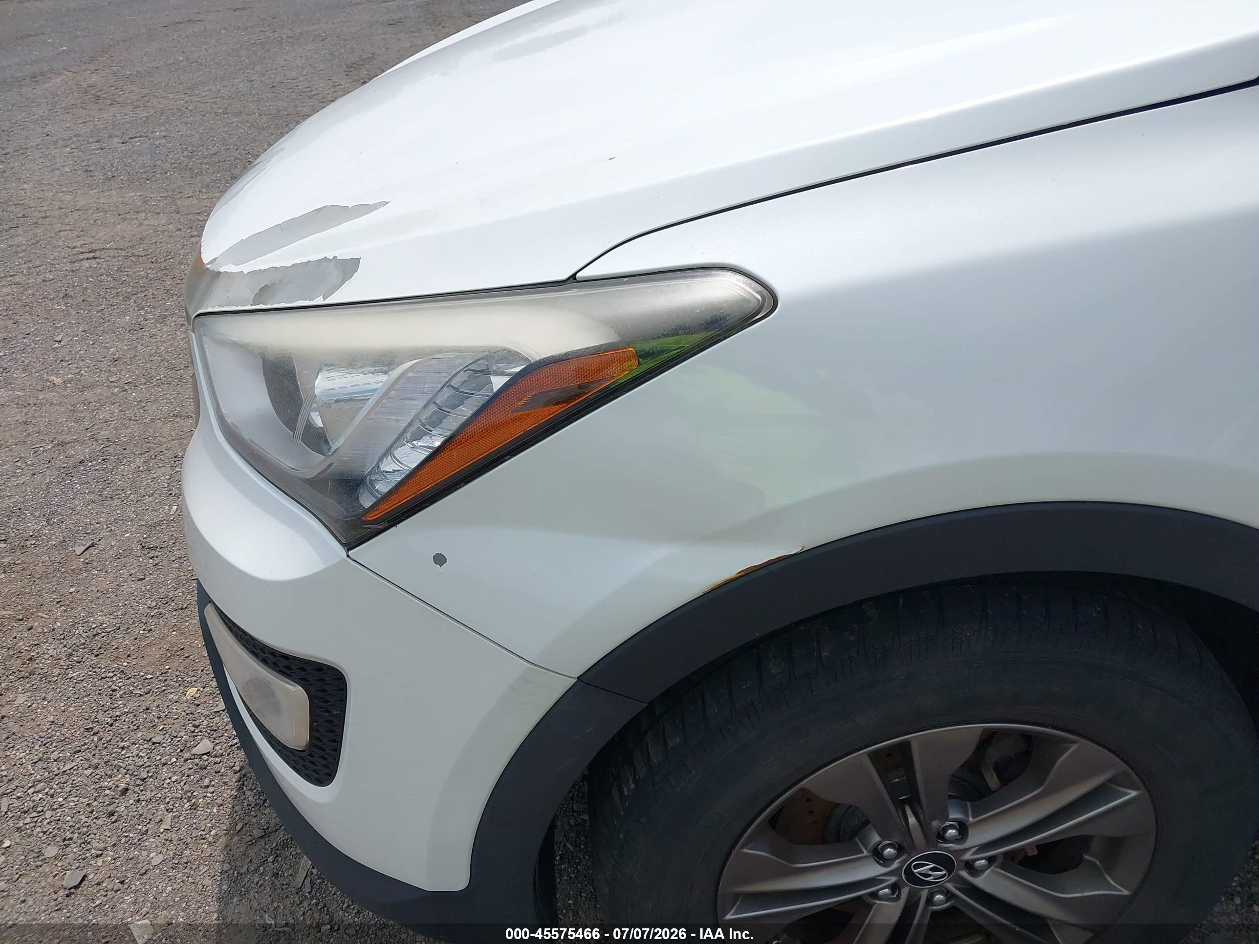 2014 Hyundai Santa Fe Sport 2.4l White vin: 5XYZUDLB3EG210092