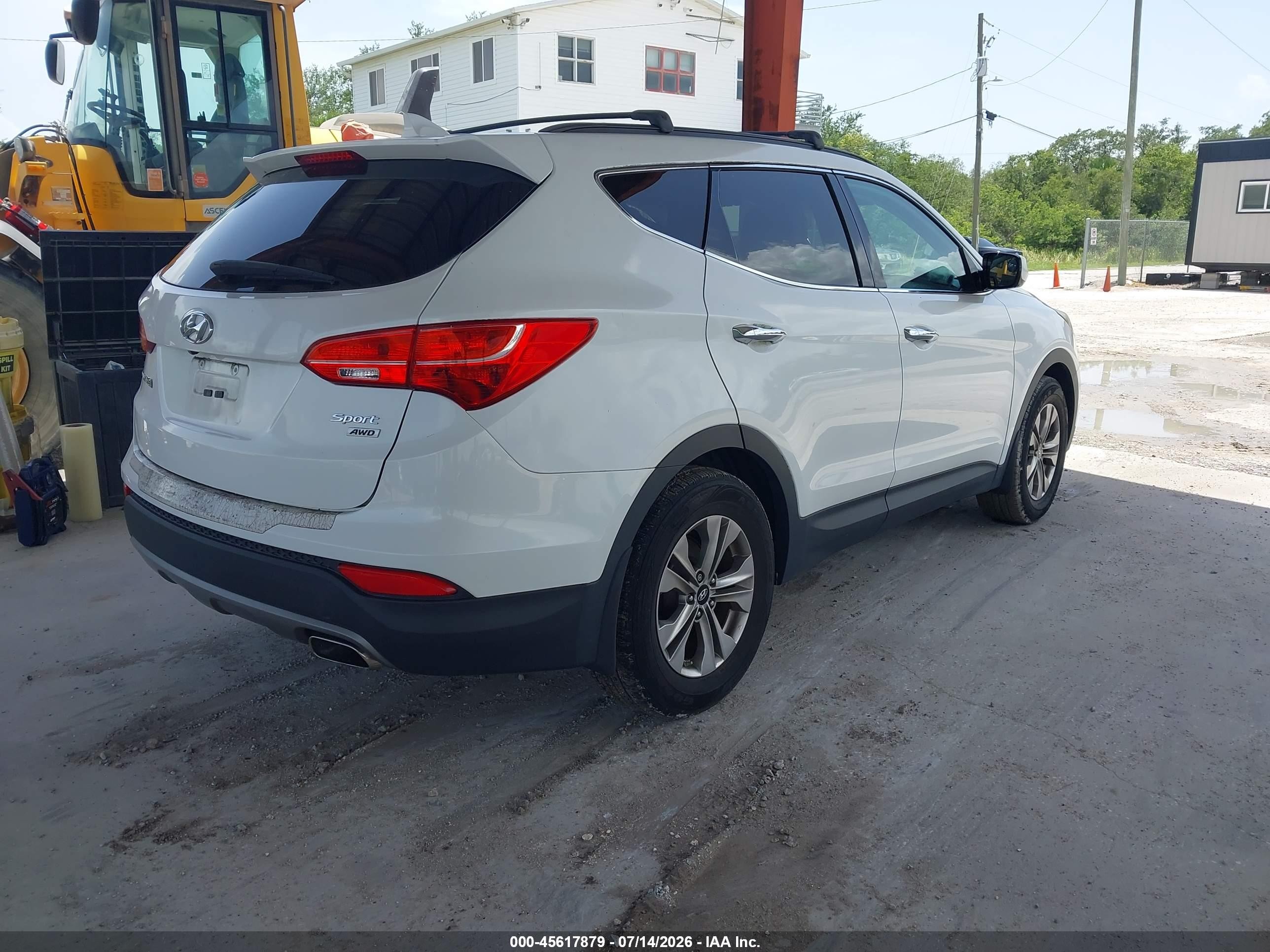 2015 Hyundai Santa Fe Sport 2.4l Белый vin: 5XYZUDLB3FG286879