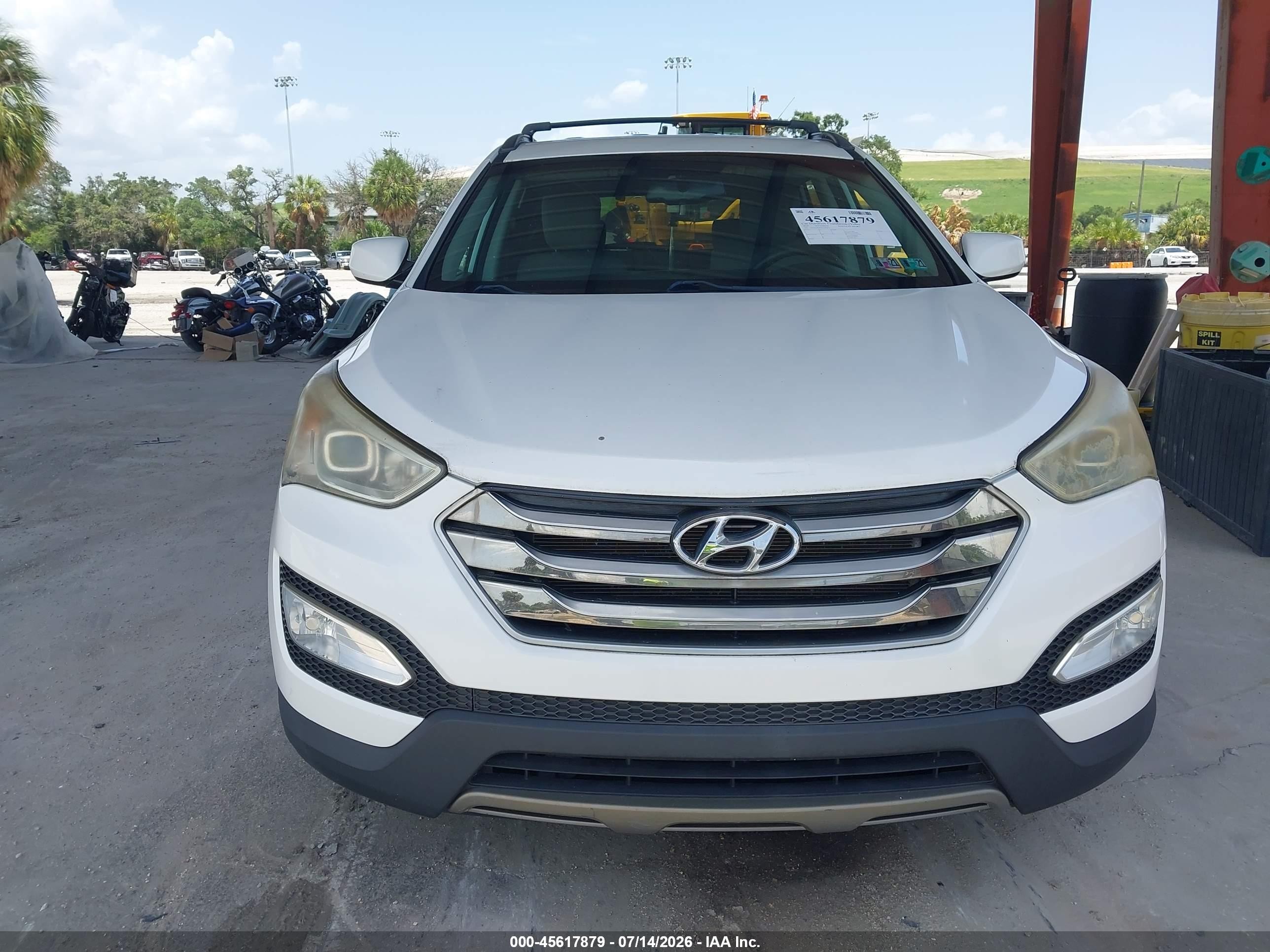 2015 Hyundai Santa Fe Sport 2.4l Белый vin: 5XYZUDLB3FG286879